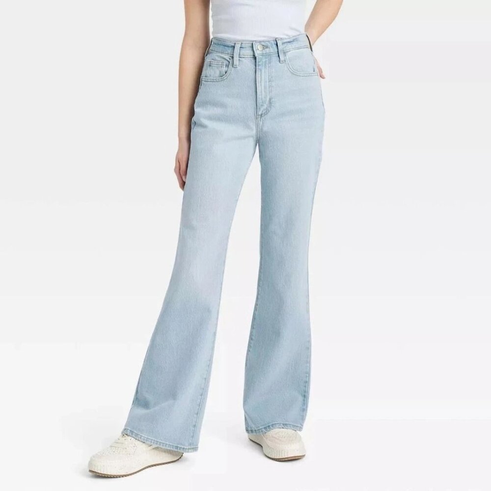 Universal Thread Women's Flare & Wide Leg Jeans - Blue
